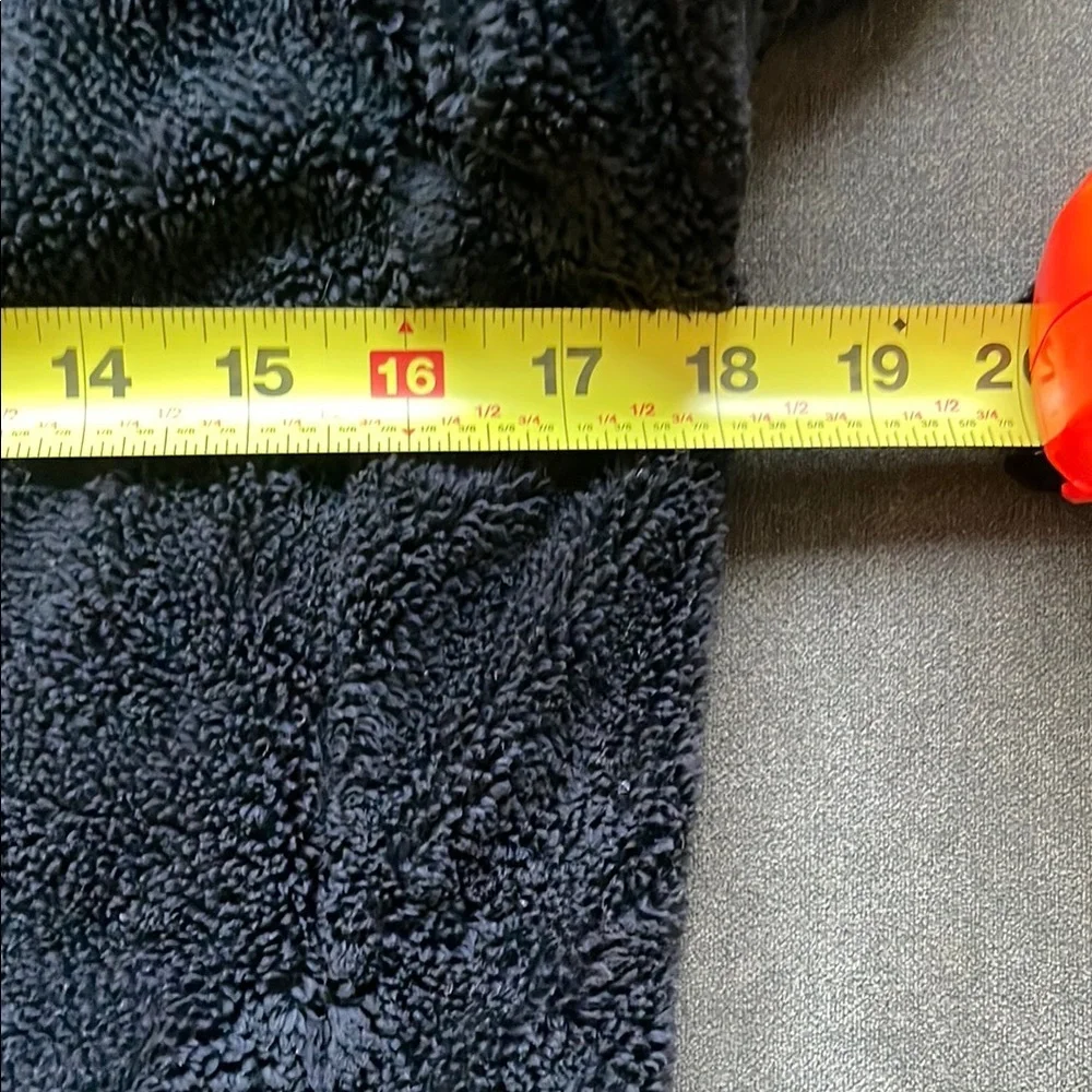 The North Face Women's Black Teddy Jacket - Picture 6 of 9